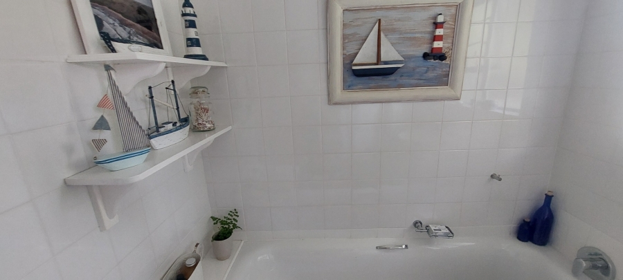 3 Bedroom Property for Sale in Sunrise On Sea Eastern Cape